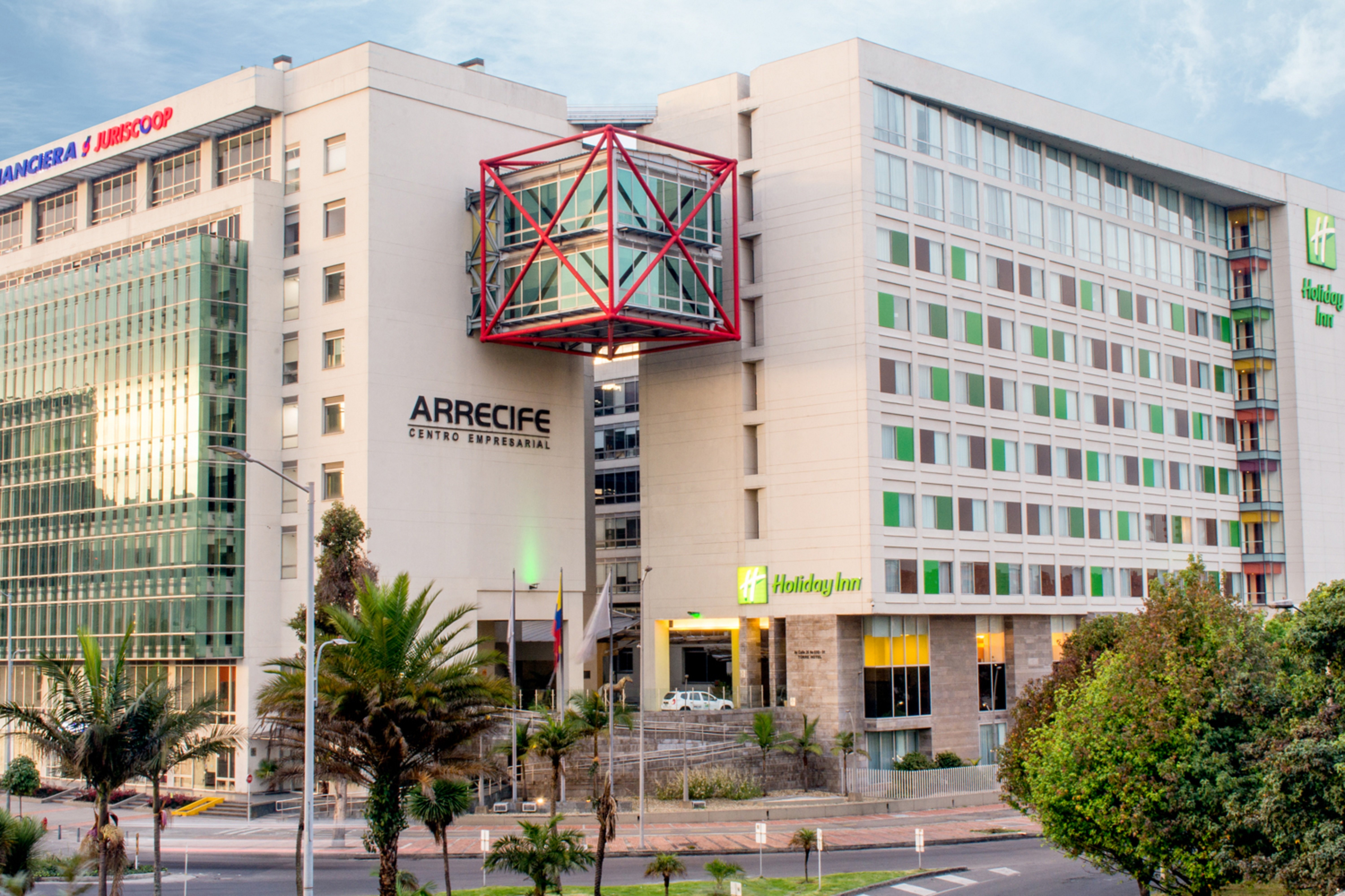 Holiday Inn Bogota Airport 8/75