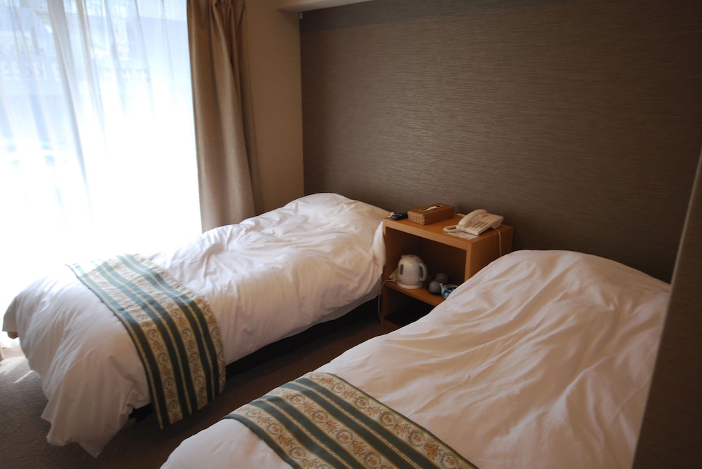 MATSUMOTO RYOKAN 9/47