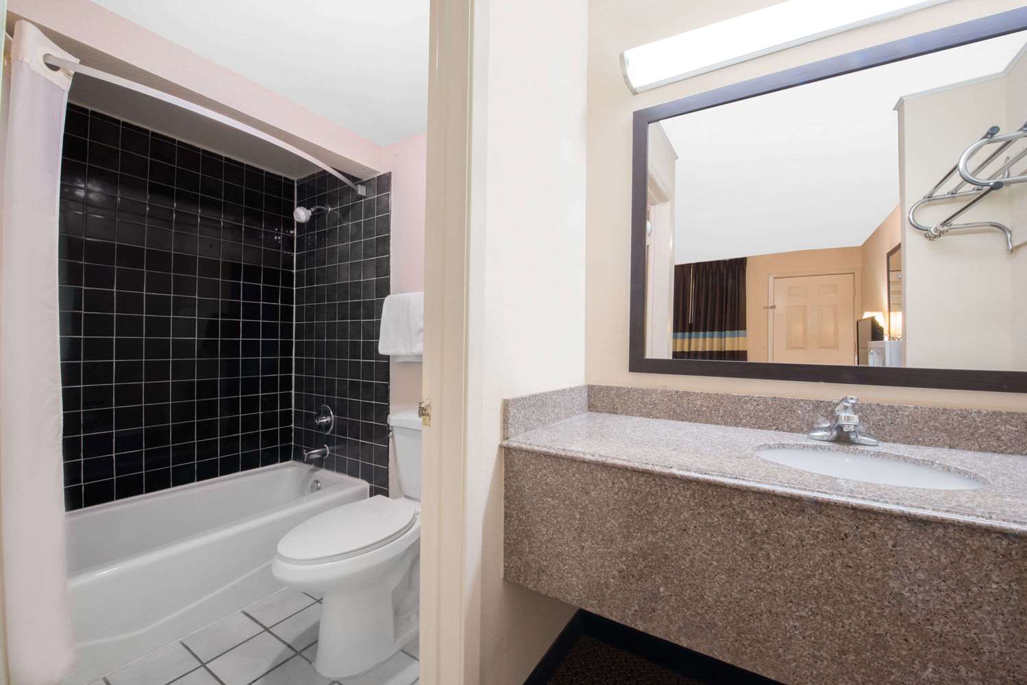 Americas Best Value Inn Hobbs 20/20