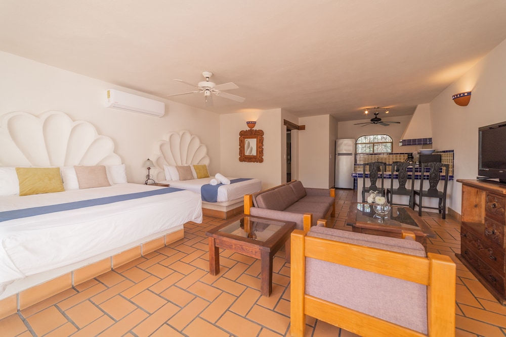 Club Del Moro Hotel Suites 46/72