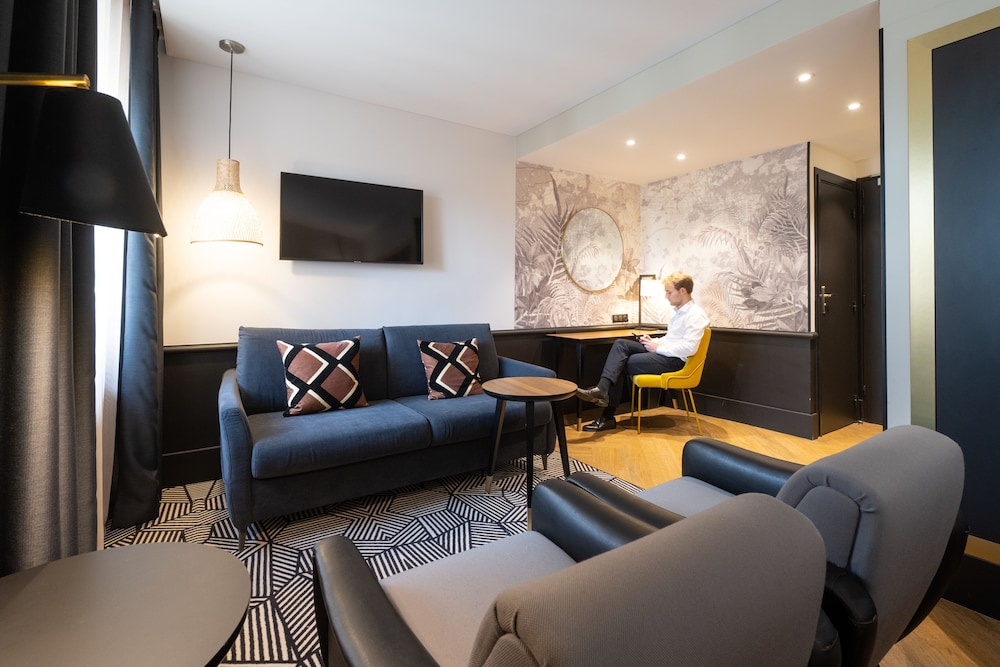 Hotel Roosevelt 46/62