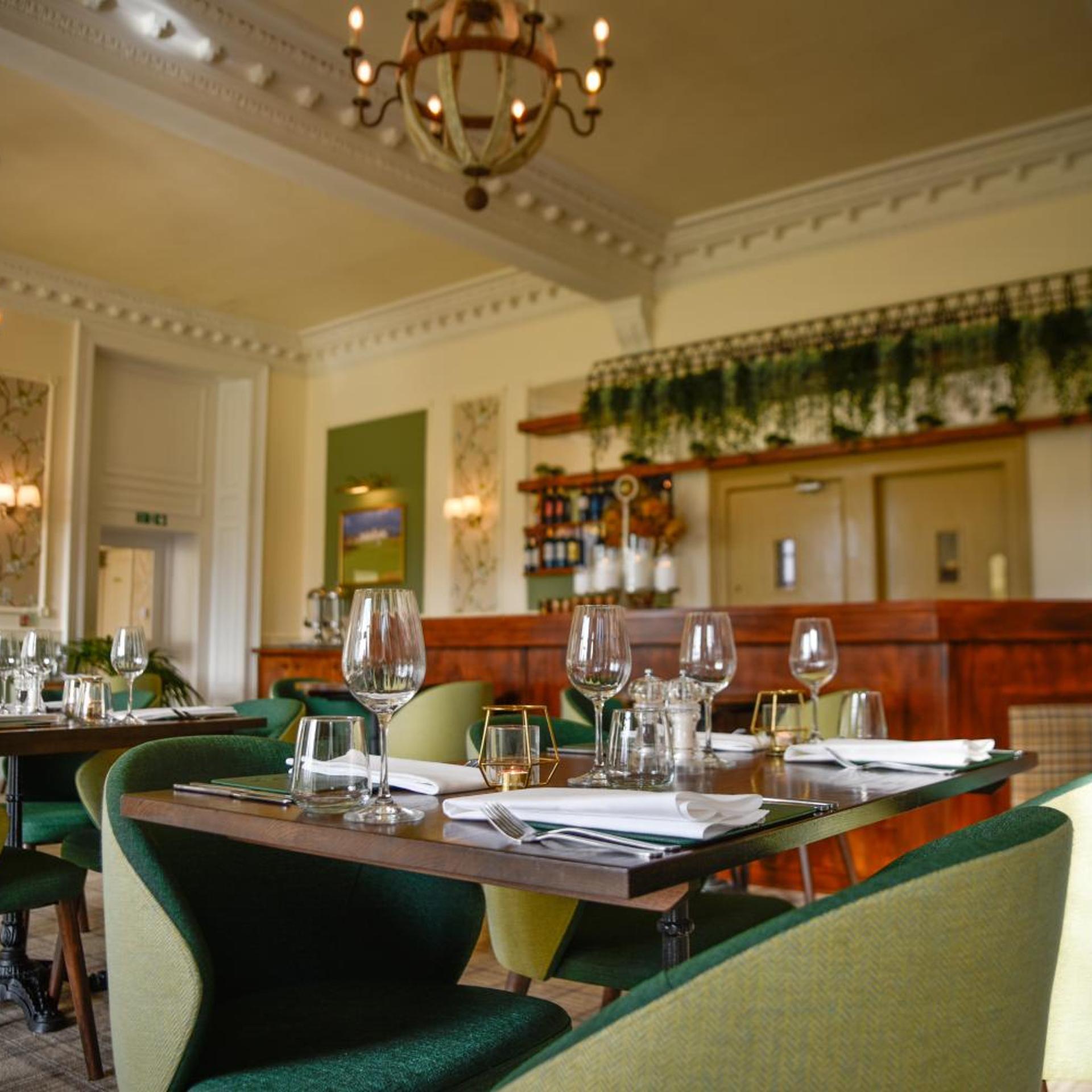 Glenesk Hotel 37/50