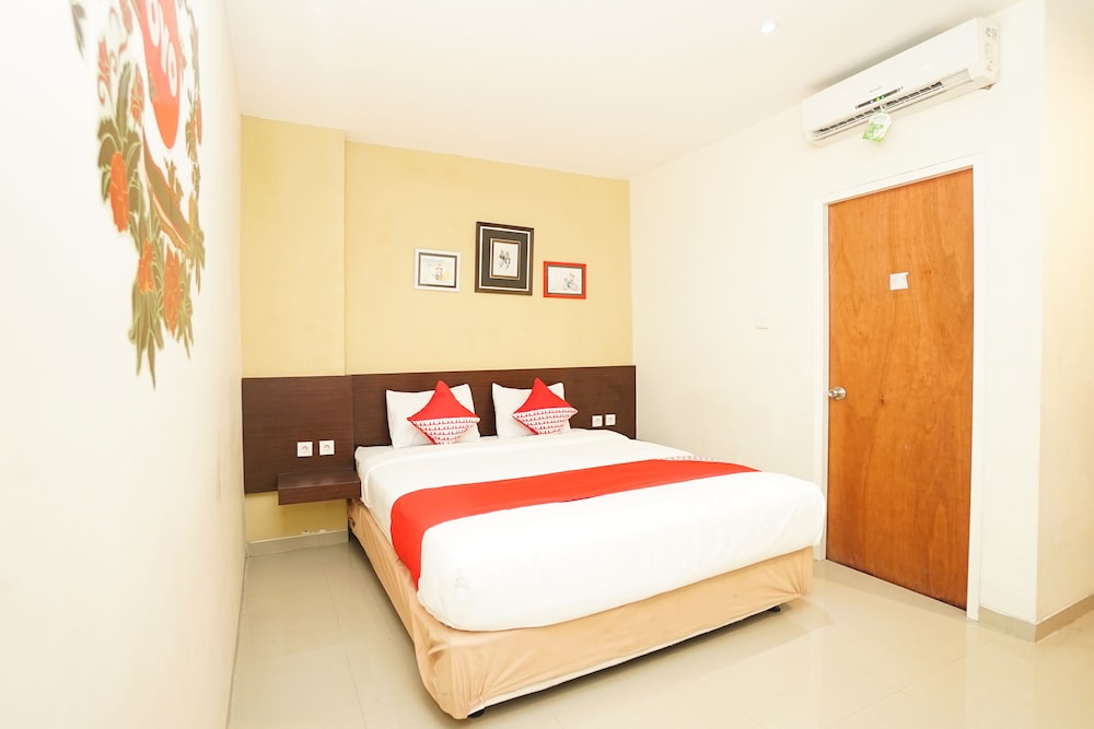 Hotel O Siwalankerto Near Surabaya Carnival 27/47