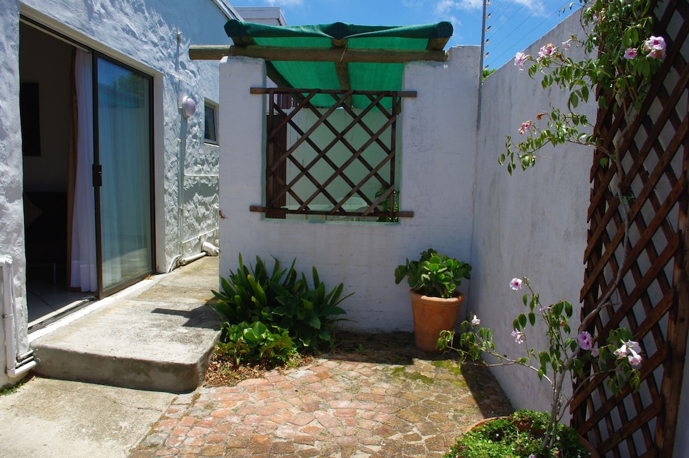 Aqua Marine Guest House photo4