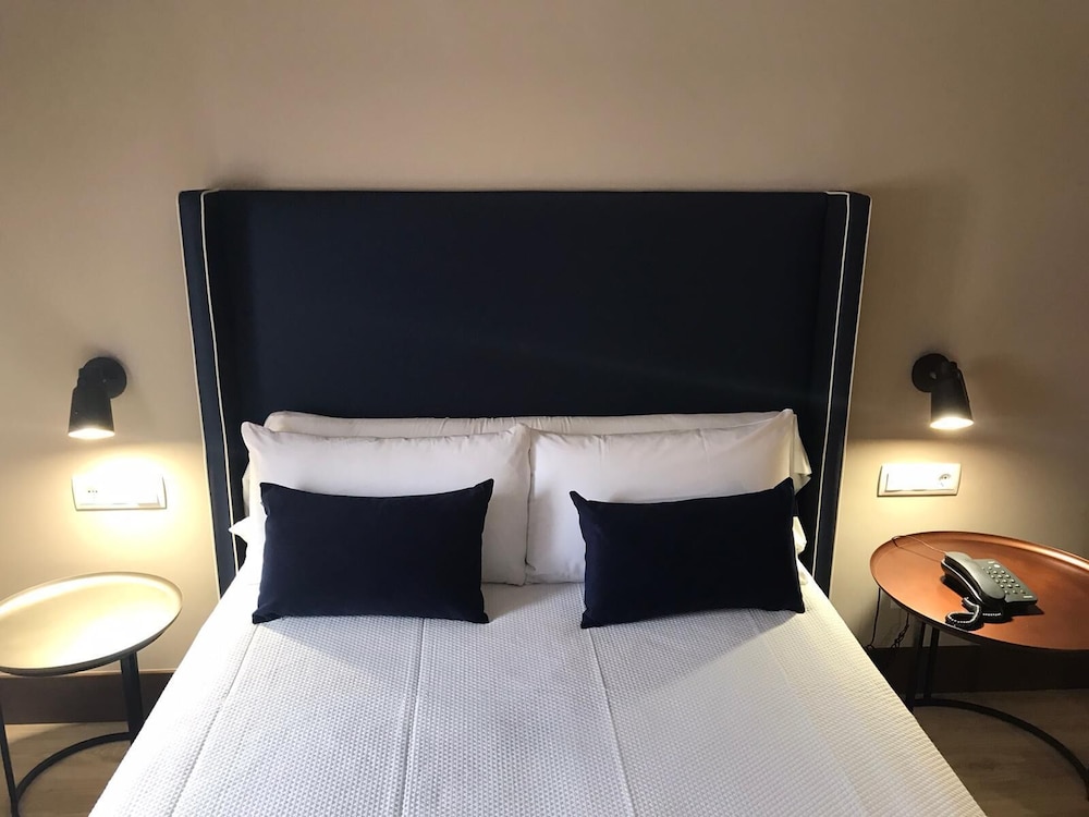 Maria Cristina Hotel 32/72