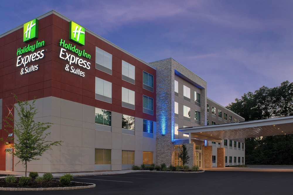 Holiday Inn Express And Suites Kingsland 5/50