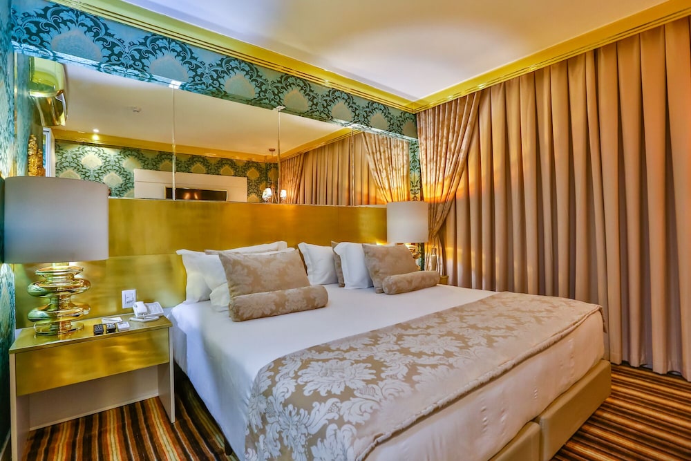 Golden Lis Hotel Boutique 27/76