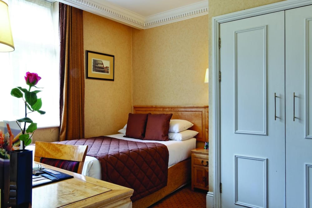 Grange Buckingham Hotel 49/58