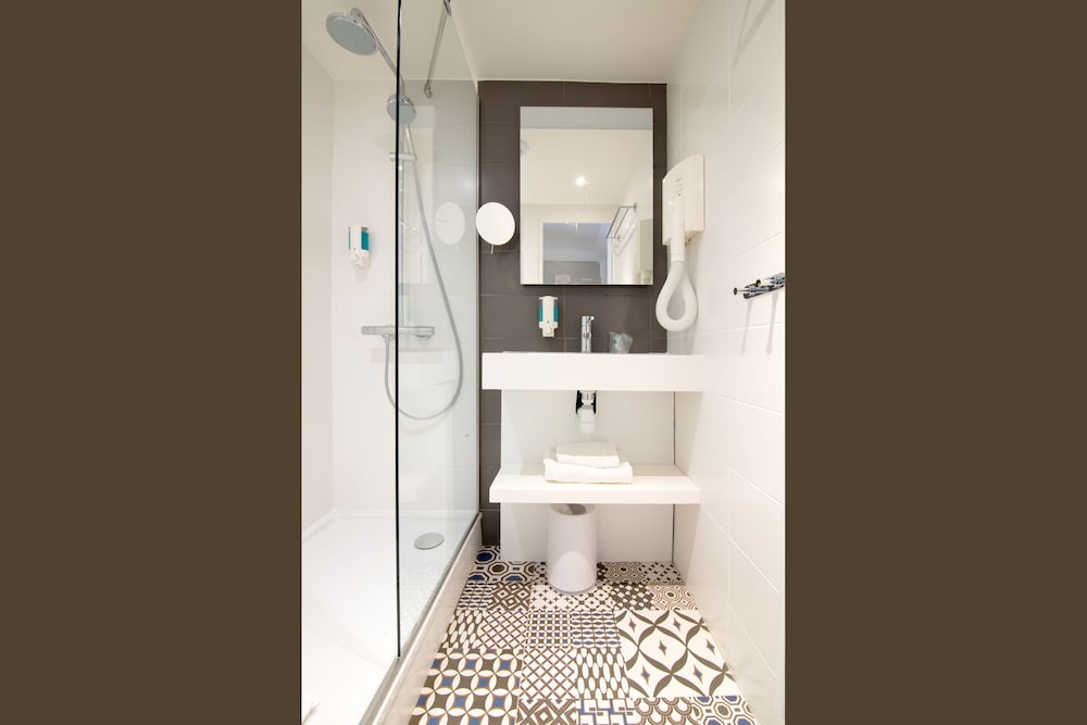 Hotel La Regence 56/57