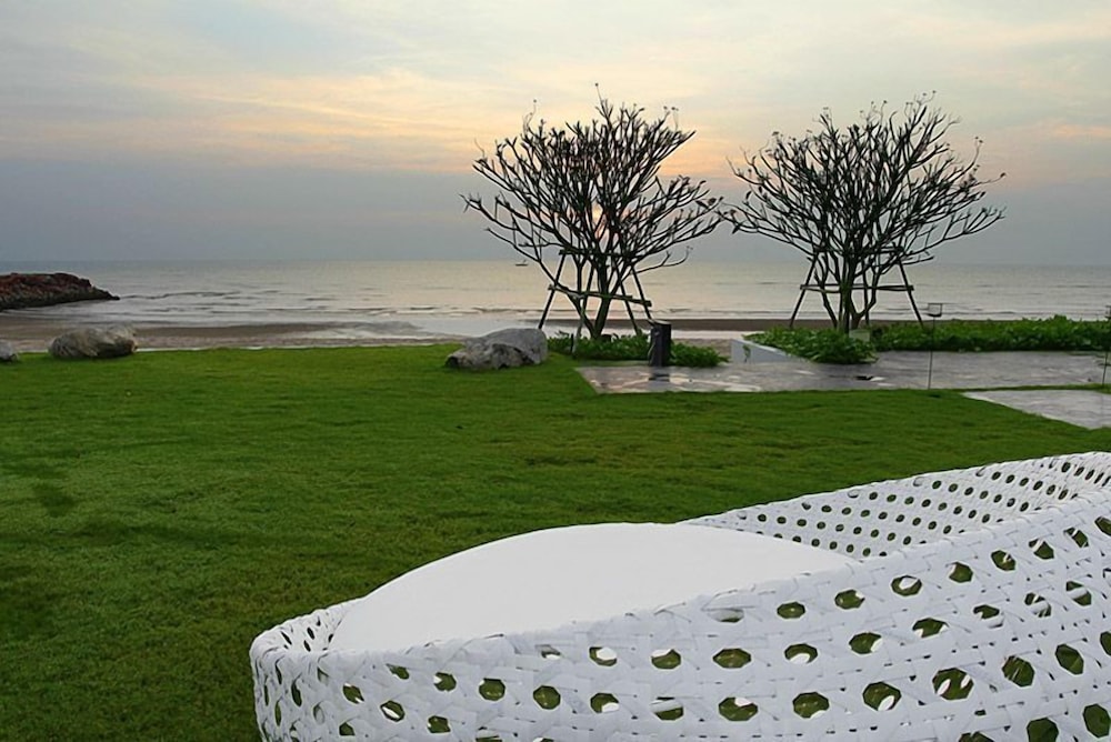 Verano Beach Villa 50/56