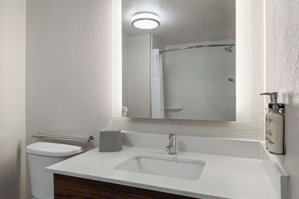 غرفة قياسية بسريرين كوين لذوي الإعاقة، Holiday Inn Express Lake Wales N-Winter Haven 5/7