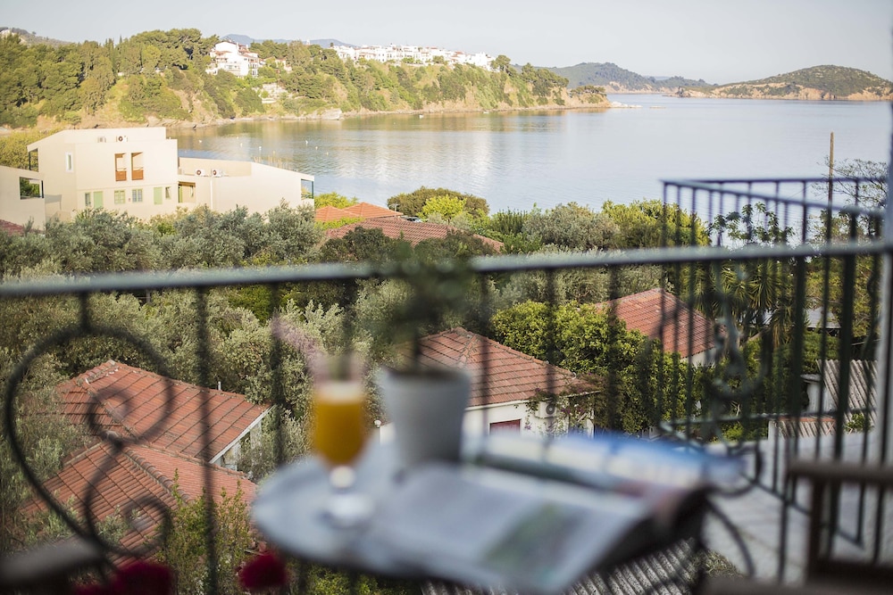 Nimfi Hotel, Skiathos 45/50