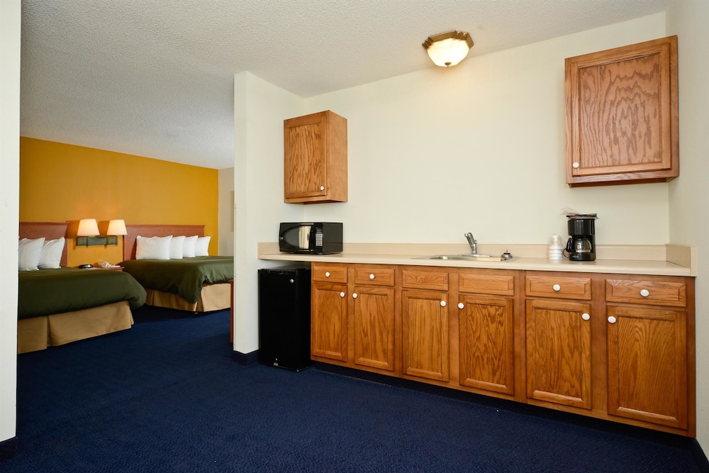 Baymont by Wyndham Albany, KY 6/34