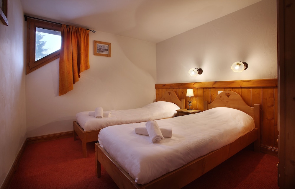 Chalet des Neiges - Oz en Oisans(Sat arr/dep only 10/50