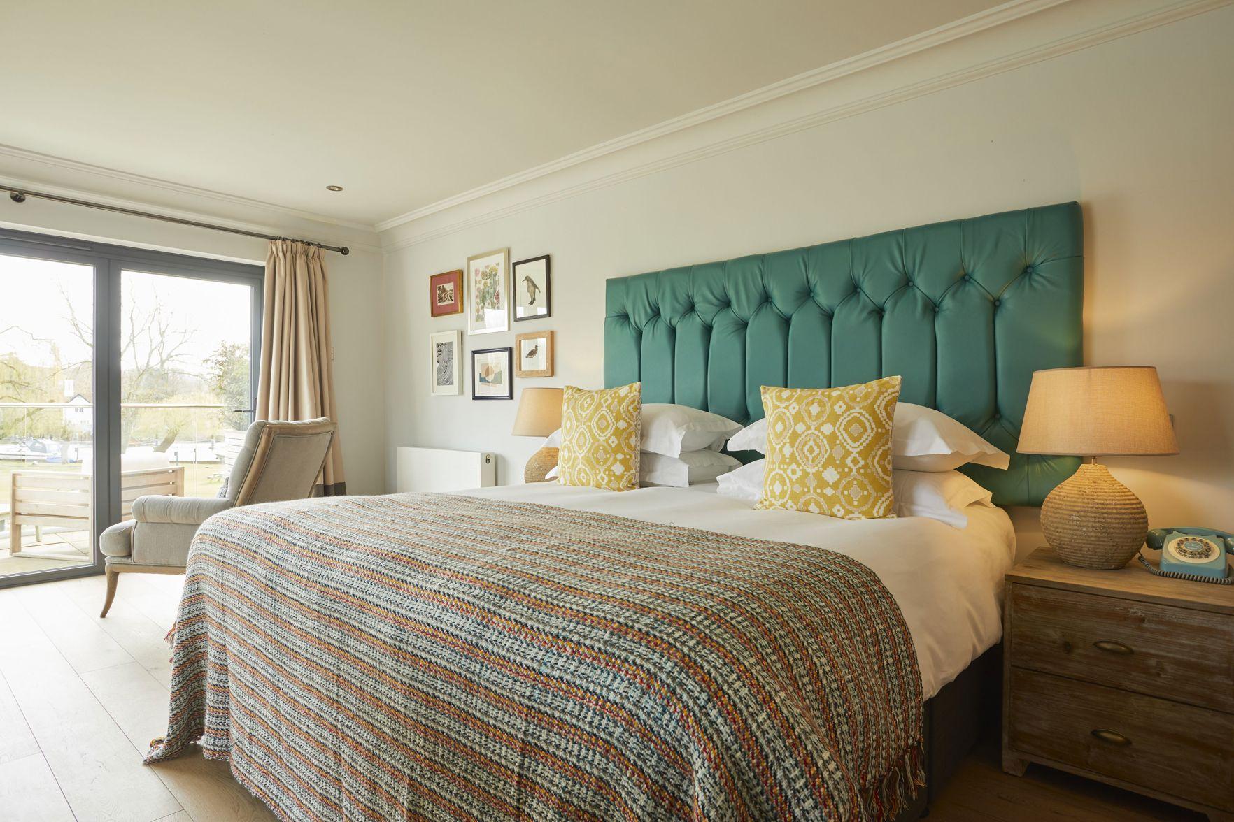 Biggy, Double Bed, Riverside