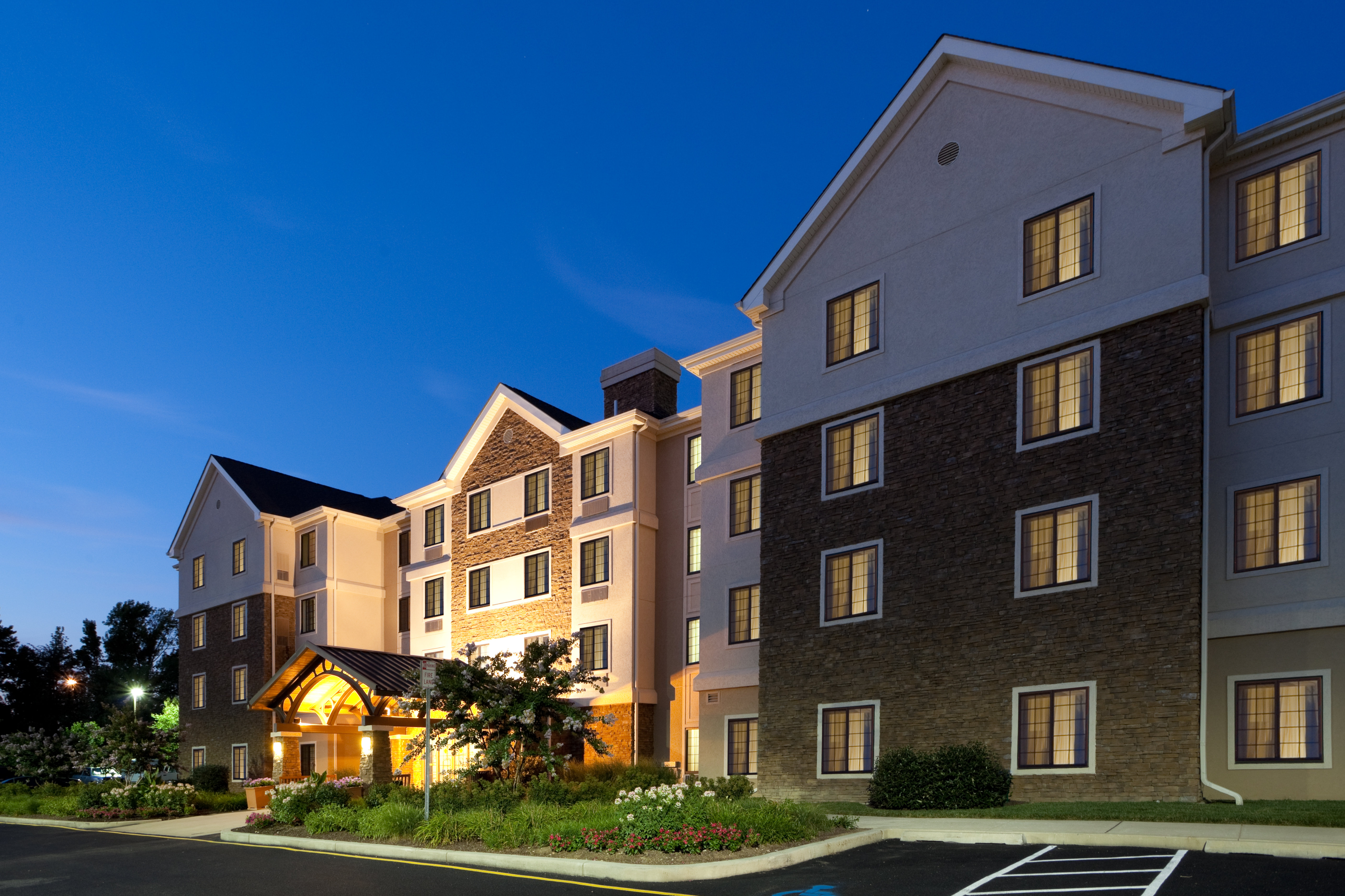 Staybridge Suites Wilmington Newark 41/44