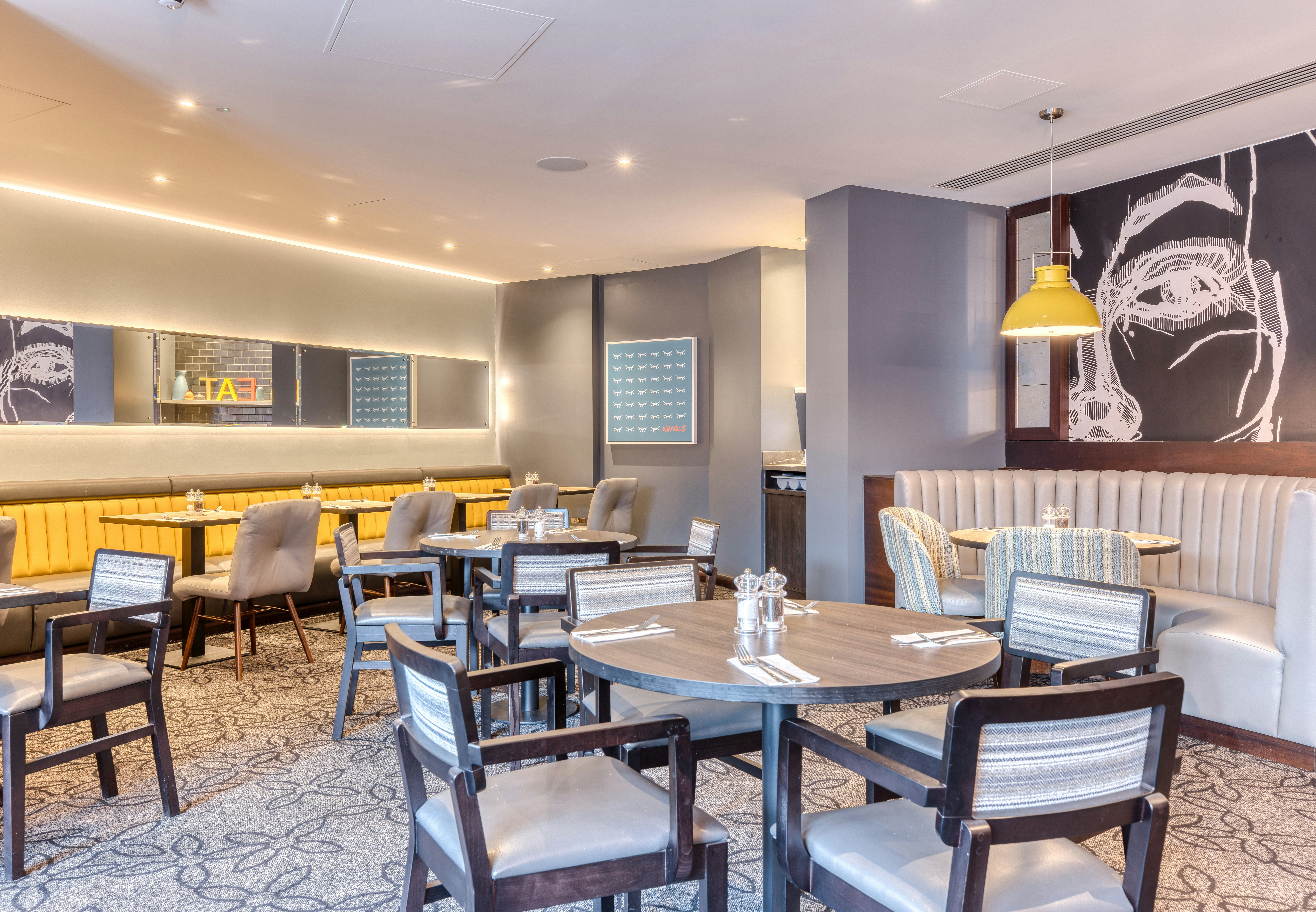 Premier Inn London Hammersmith (Talgarth Road) 21/31