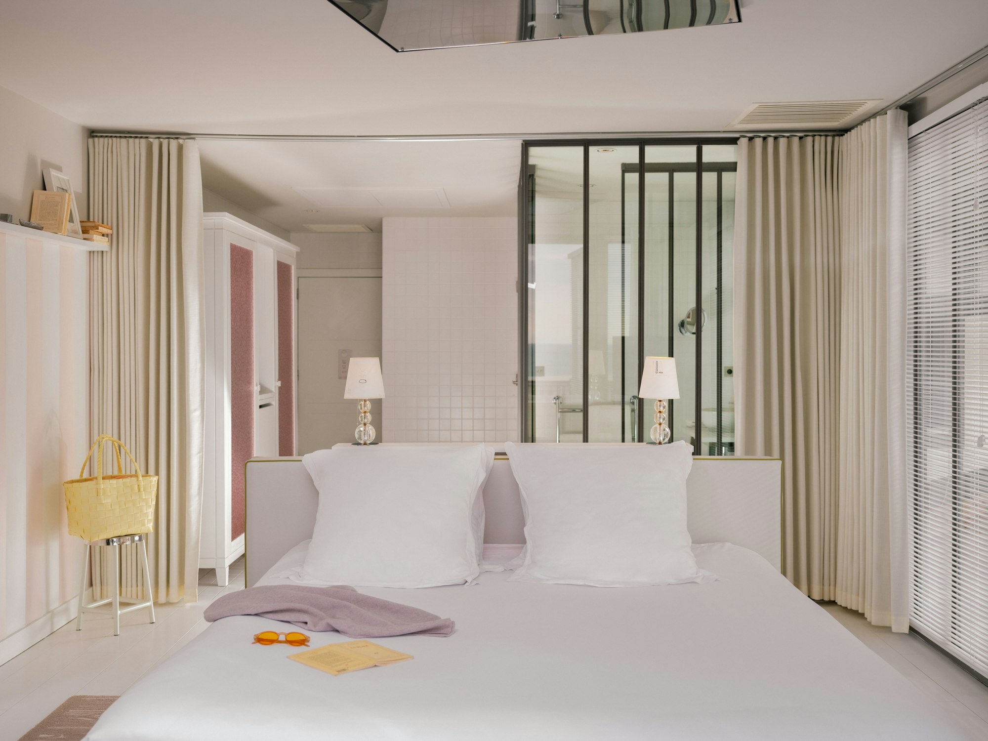 Hotel La Co(o)rniche 11/64