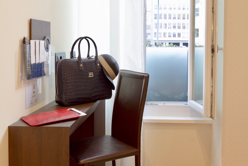 Aiello Rooms - San Babila 51/61