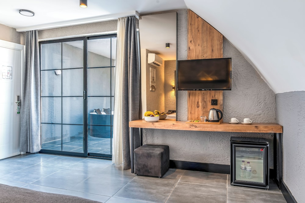 Mielo Lara Hotel 46/47