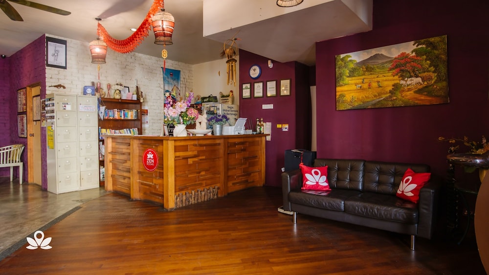 The Explorers Guesthouse and Hostel 8/60