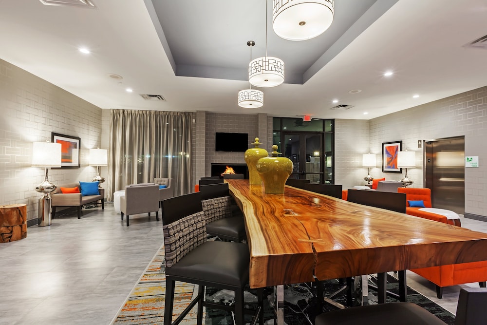 HOLIDAY INN HOUSTON NE - BUSH AIRPORT AREA 56/64