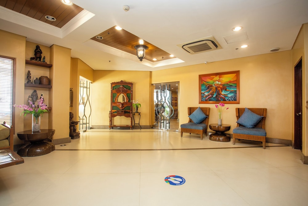 Crown Regency Prince Resort 14/35