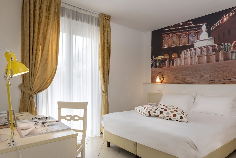 ROOM, DOUBLE OR TWIN BED, PET FRIENDLY