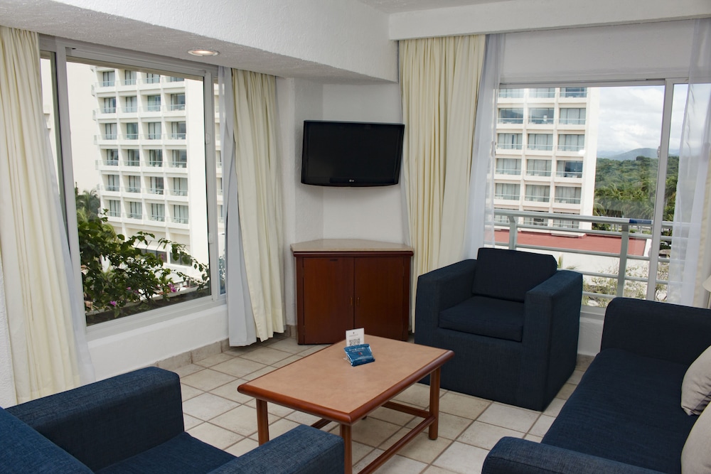Emporio Ixtapa 28/50
