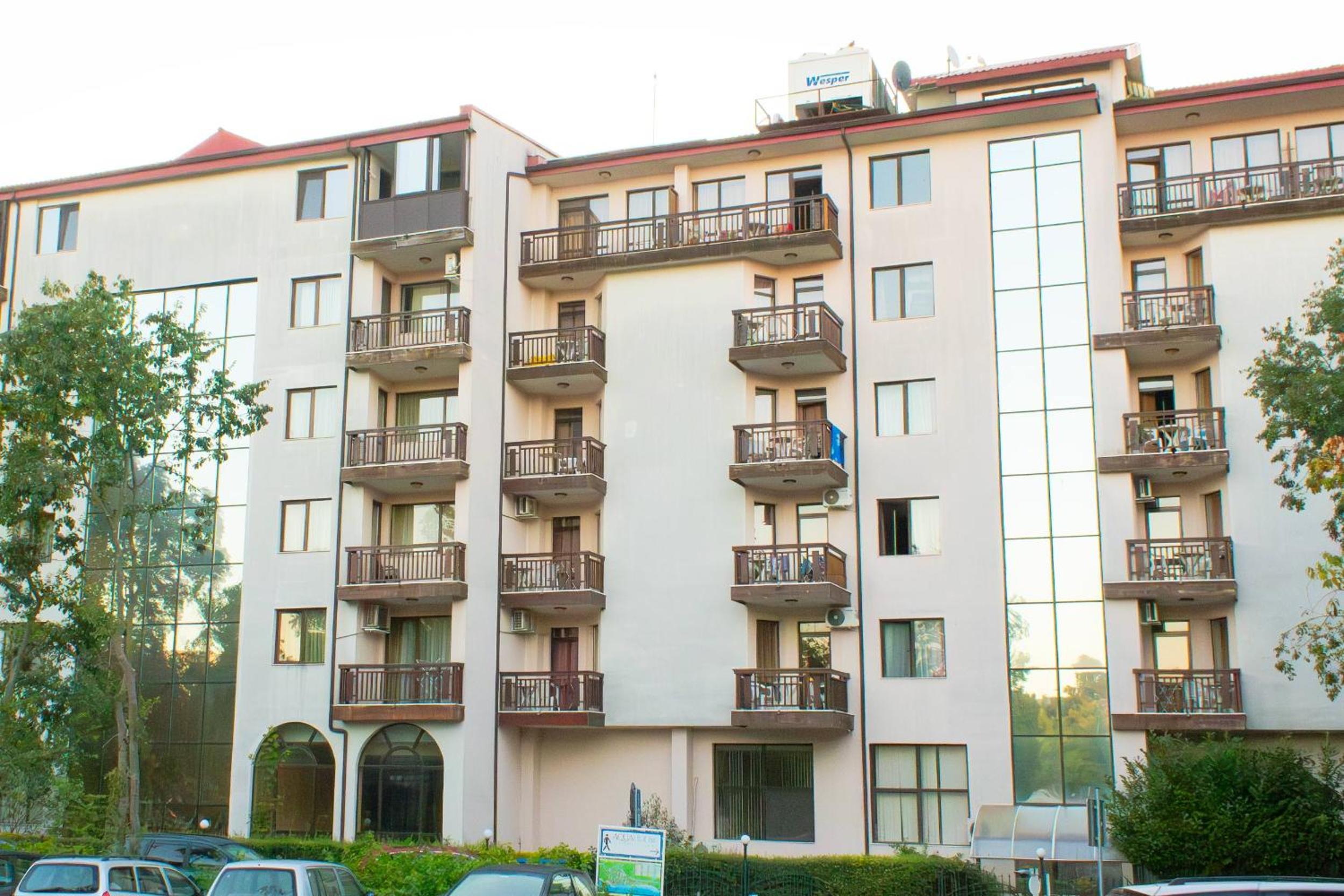 Estreya Residence 4/58