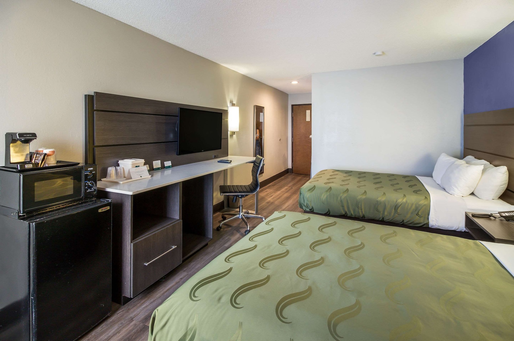 Room, 2 Double Beds, Pet Friendly, Quality Inn Near MCAS Cherry Point 2/2
