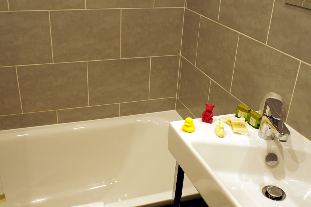 Hotel Edmond Rostand 23/45