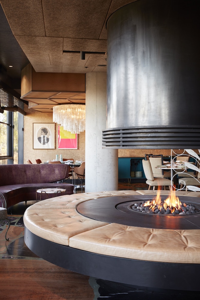 Ovolo Canberra, a Wyndham Hotel 44/50