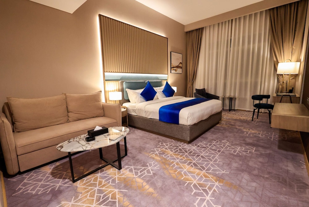 PREMIUM KING ROOM