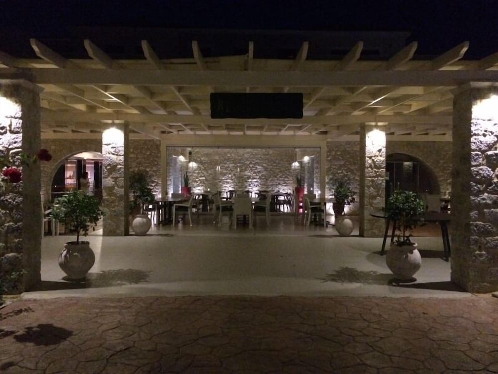 AKTAION RESORT 44/52