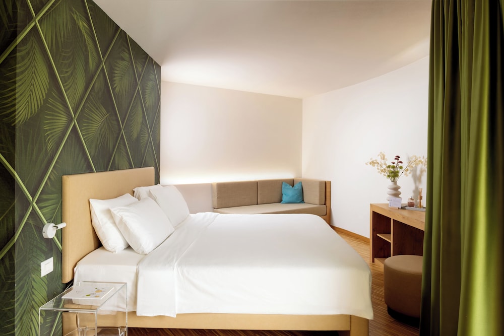 PARK, WELLNESS, JUNIOR SUITE, DOUBLE BED, SOFA