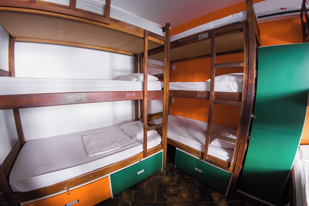 MIXED DORM
