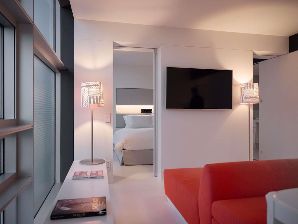 SO Vienna Hotel 80/100
