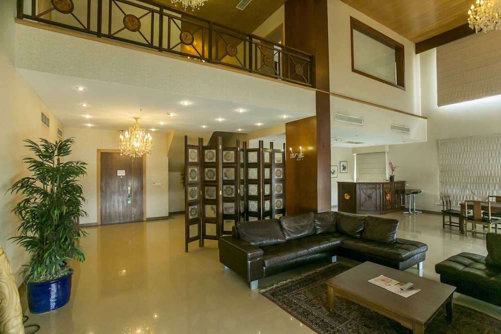 Lagos Oriental Hotel 56/74