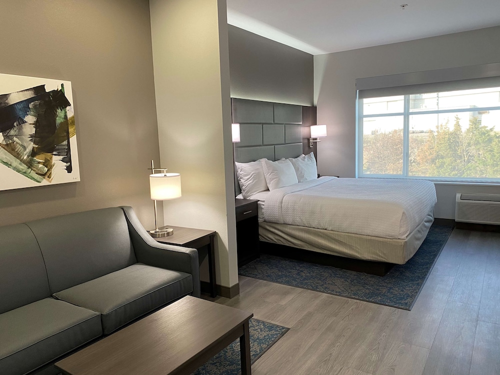 Executive Residency Antioch Inn 12/43