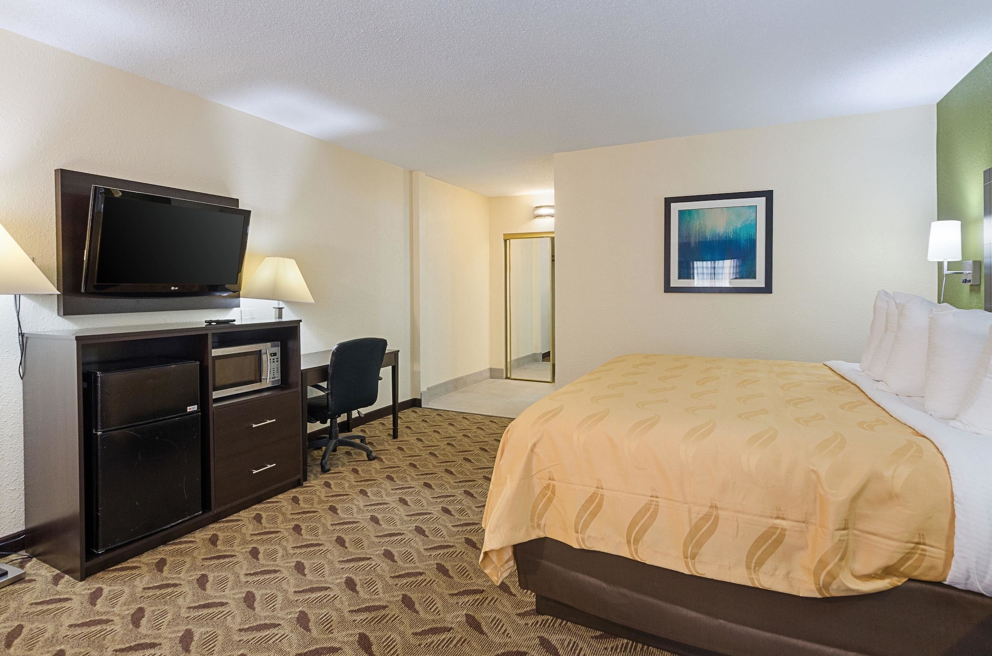 ROOM, KING BED, ACCESSIBLE