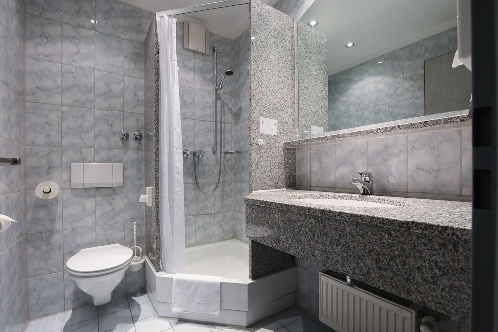 غرفة سوبيريور بسريرين منفصلين، Hotel Blaubeurer Tor 6/7