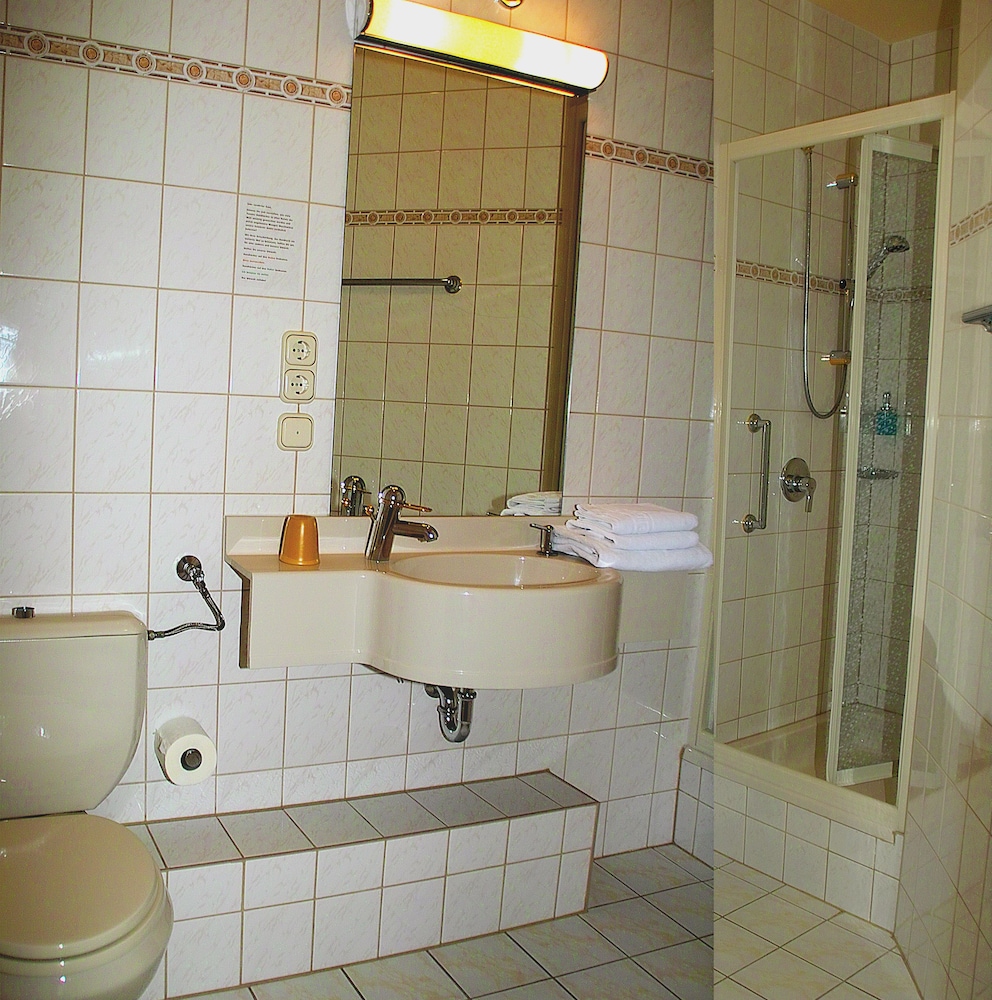 Keramik Hotel Rheinsberg 12/44