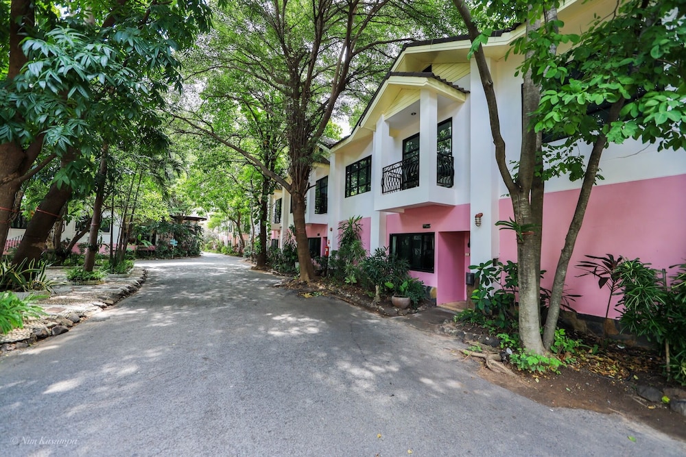 Chayada Garden House And Resort Hotel 42/50