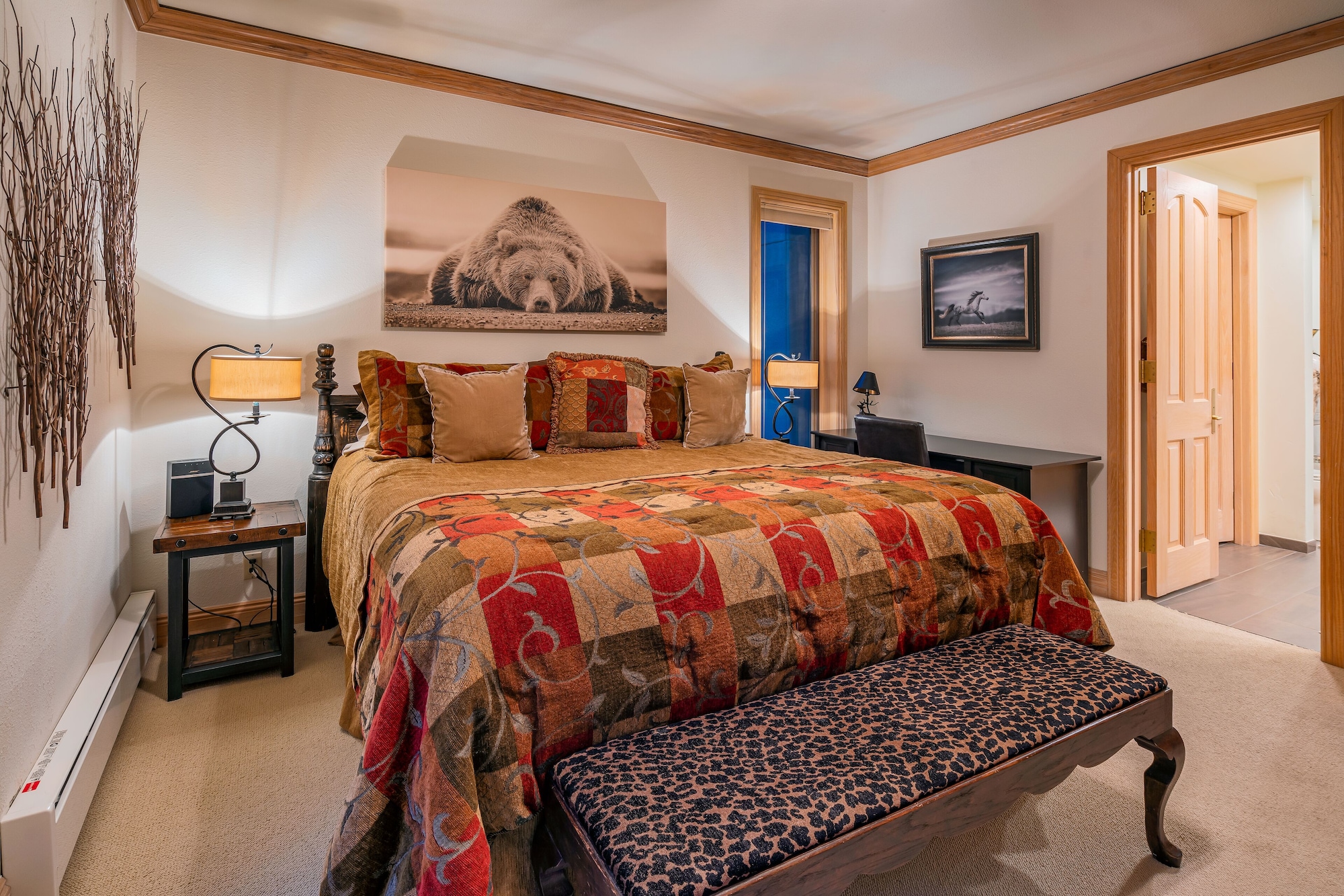 شقة سكنية بريميير بسرير كينج وسريرين كوين بغرفتي نوم، Creekside at Beaver Creek 2/8