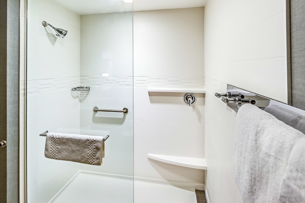 استوديو بسرير كينج مع أريكة، RESIDENCE INN AKRON SOUTH/GREEN 5/5