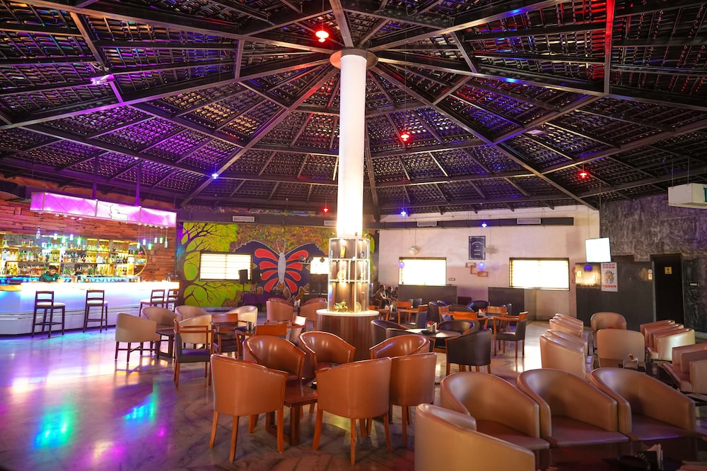 Sun Hotel & Resort 35/50