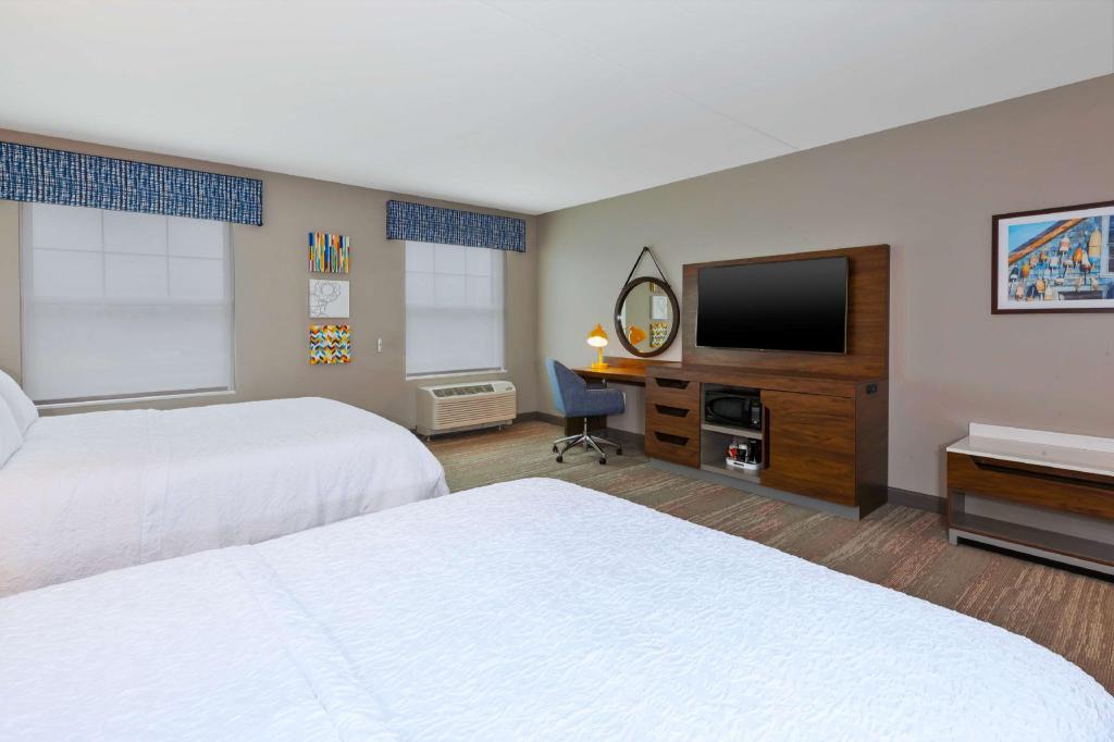Room, 2 Queen Beds, Large