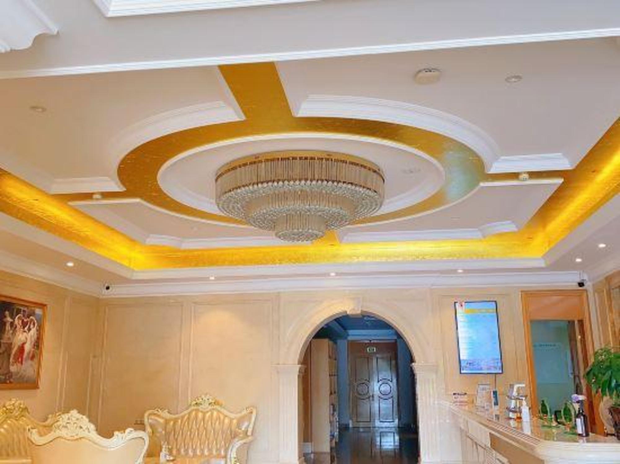 Vienna Hotel (Guangzhou Huangpu Free Trade Zone Xiayuan Subway Station) photo3