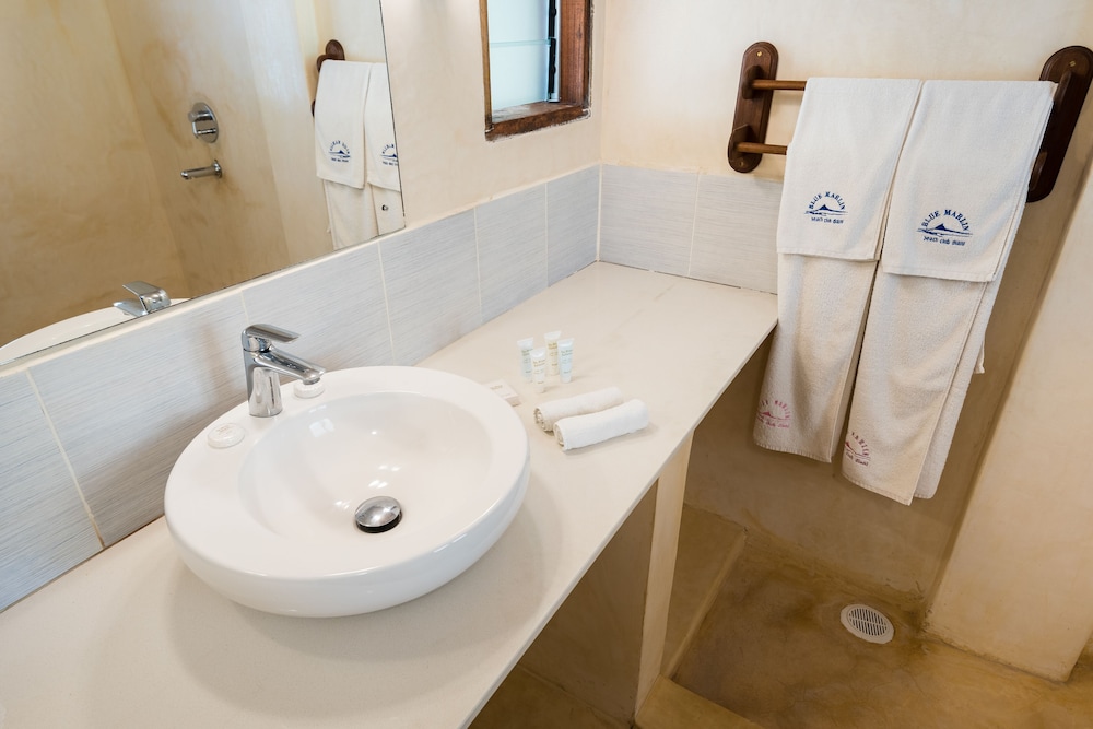 Blue Marlin Beach Hotel 45/50